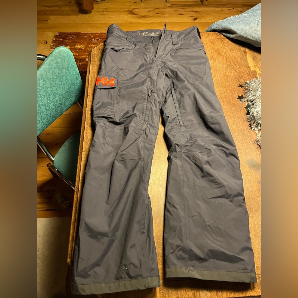 Helly Hansen Women’s Medium Snow pants